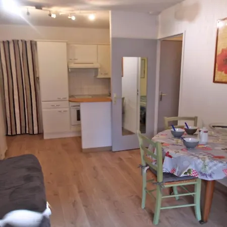 Regina - Victoria * Sainte-Maxime